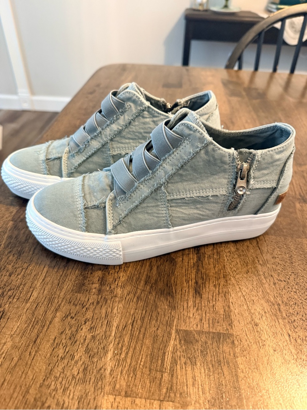 NWOT Blowfish Light Green (Sage) Canvas Slip-On Sneakers with Side Zipper